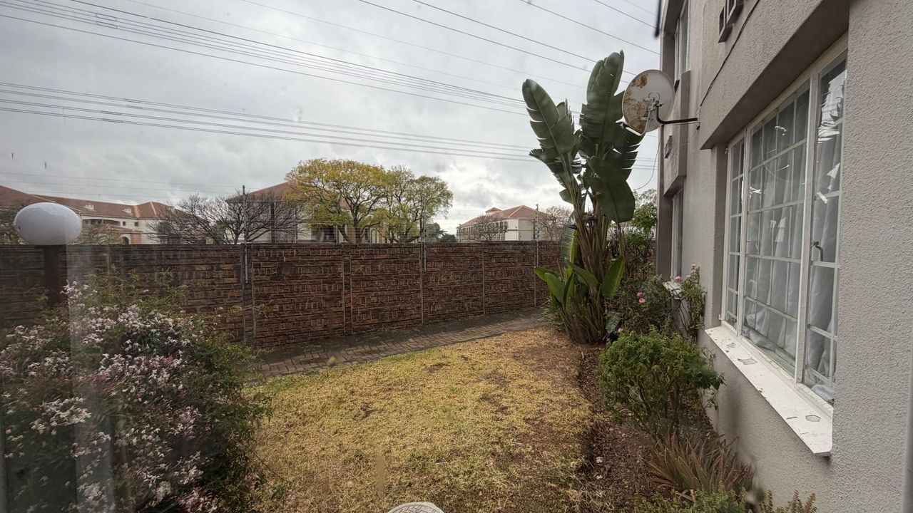 Photo 26 of 27
