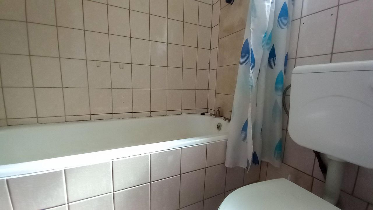 Photo 23 of 29