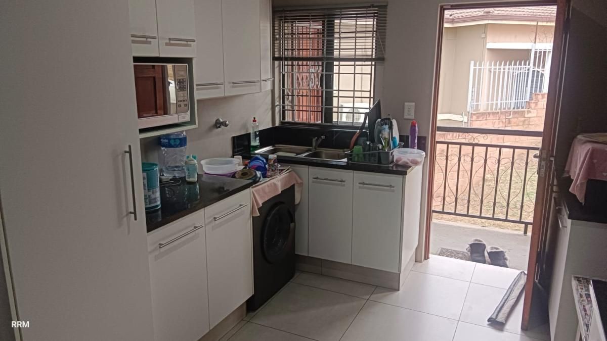 Photo of 2 Bedroom apartment to rent in Whetstone, Phoenix