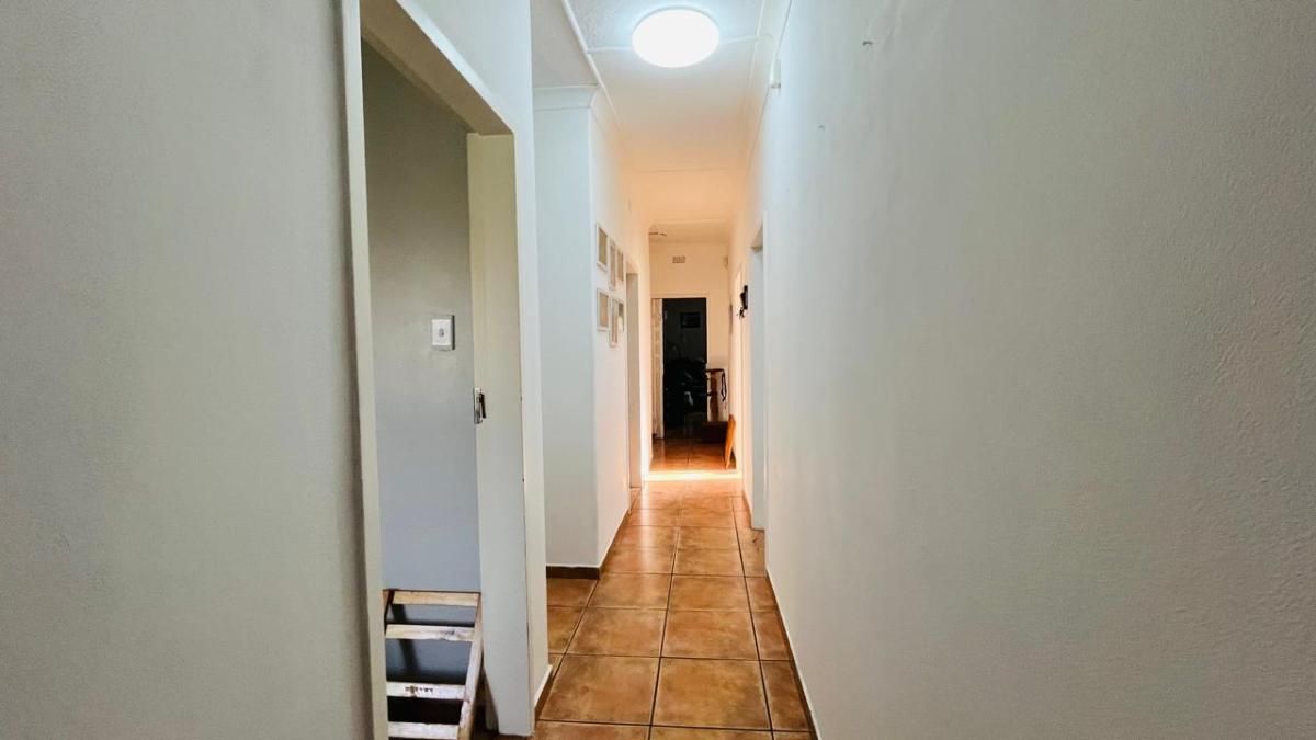Photo of 3 Bedroom house for sale in Witbank Ext 8