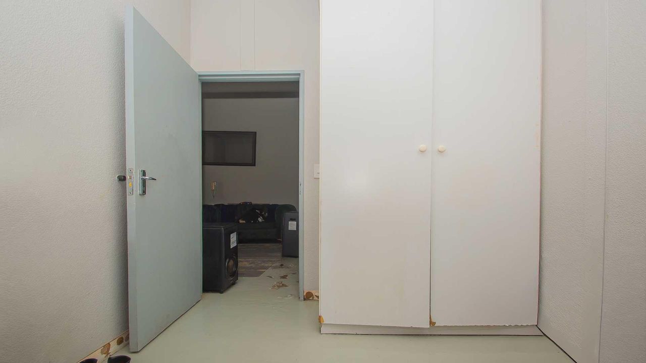 Photo 18 of 20