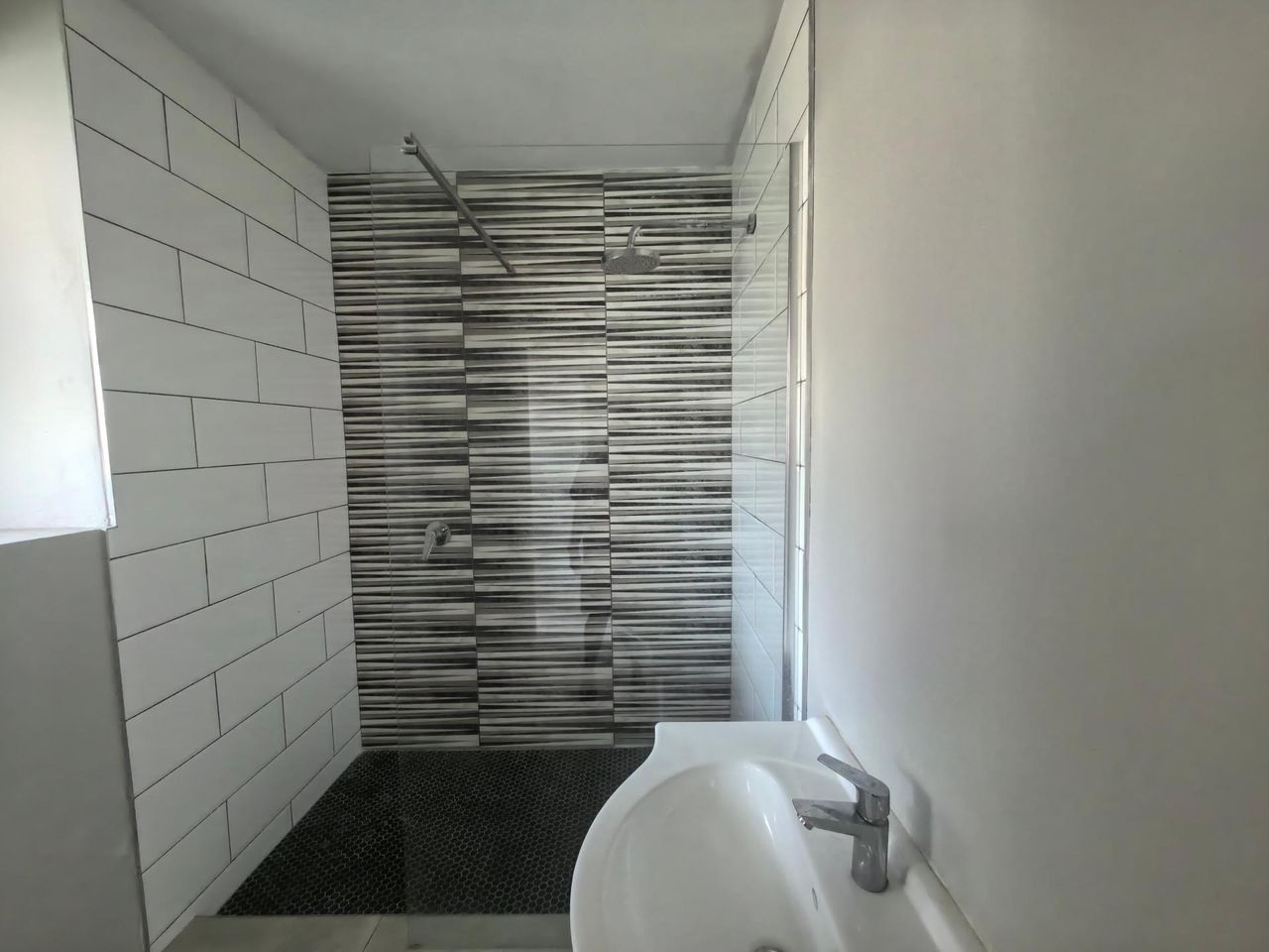 Photo 7 of 7