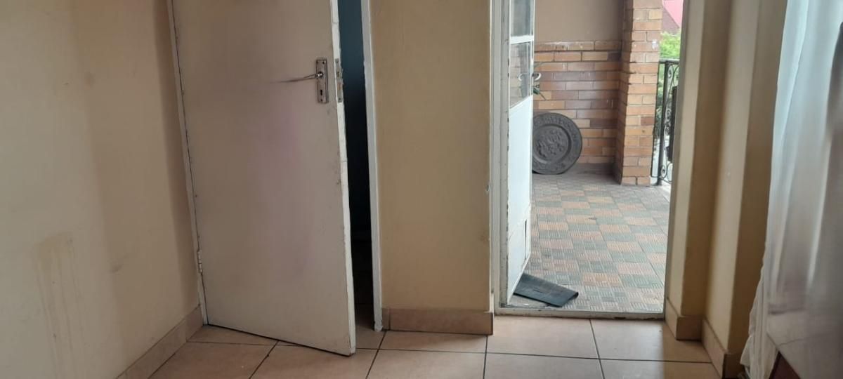 Photo 17 of 20