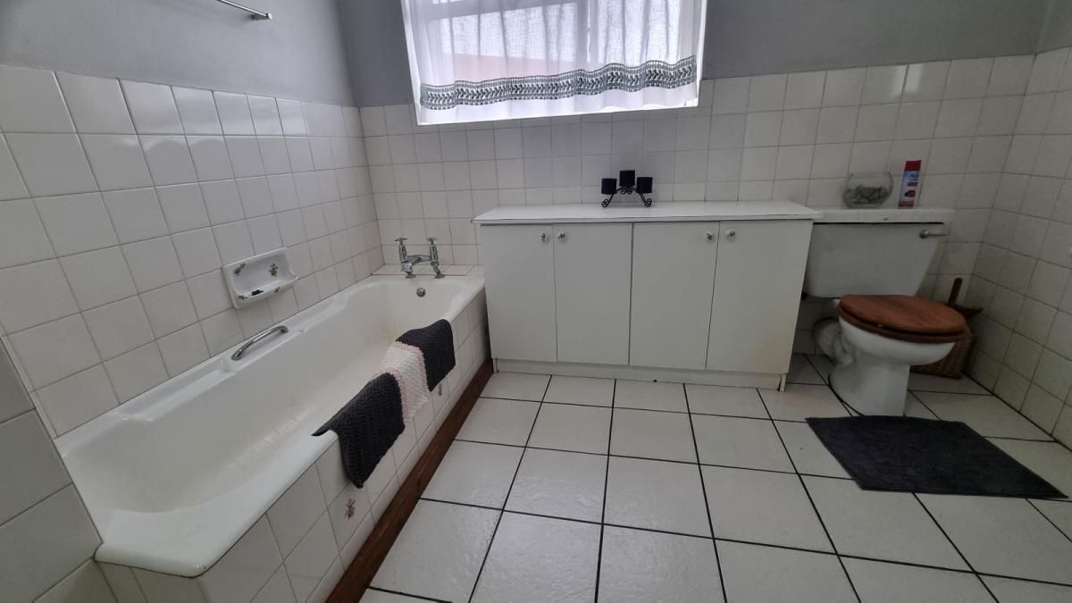Photo 20 of 30
