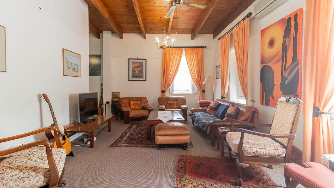 Photo 6 of 23
