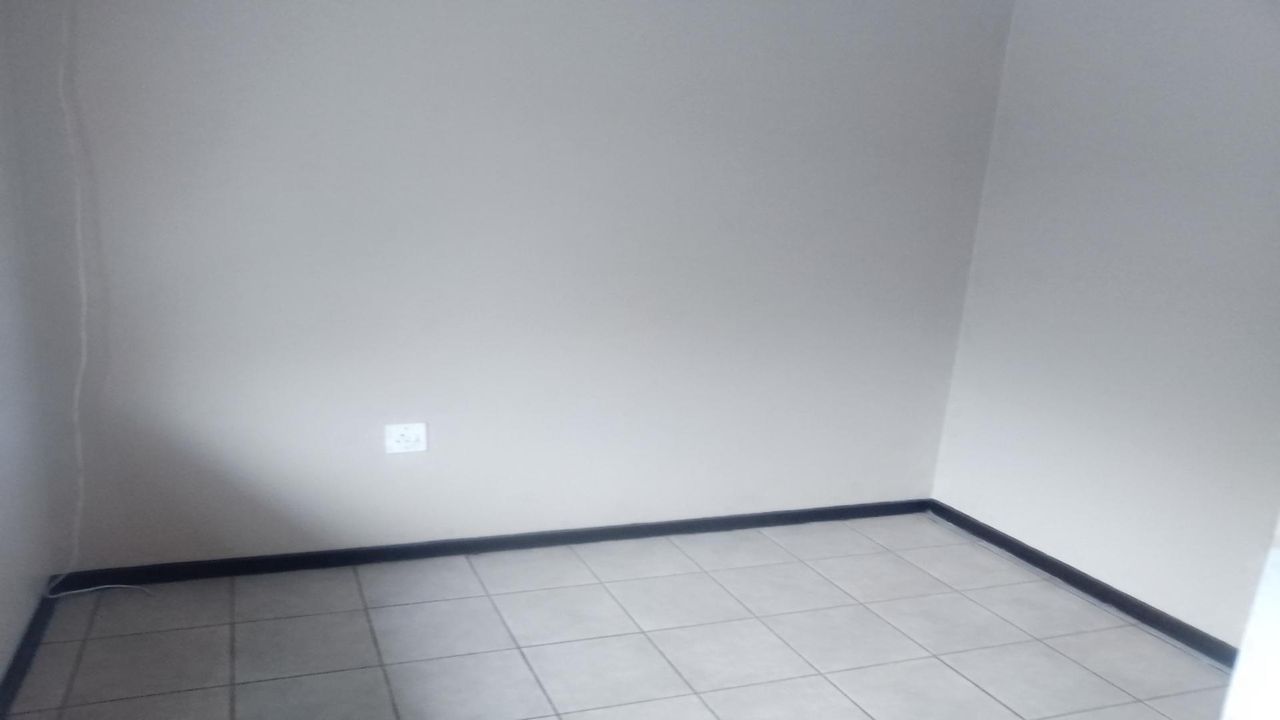 Photo 10 of 26