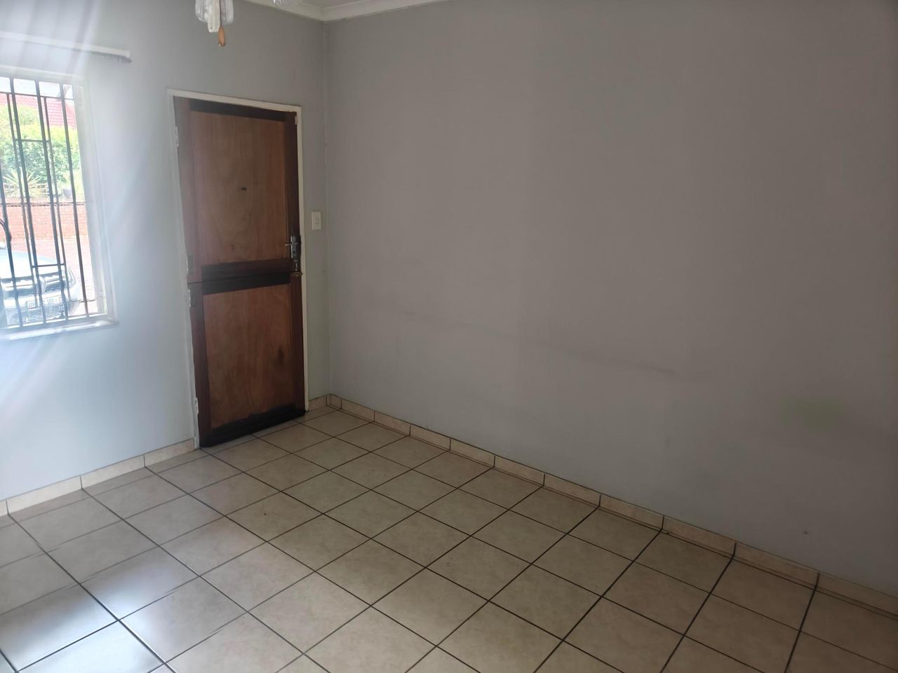 Photo 17 of 25