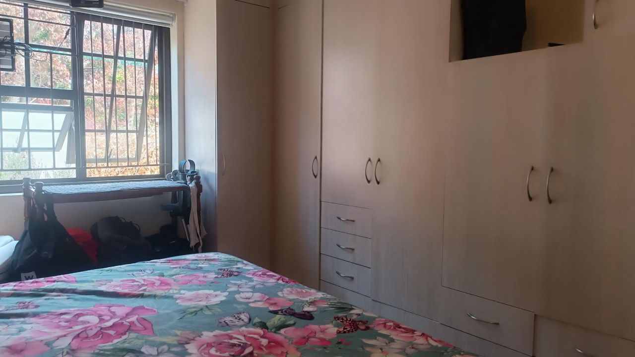 Photo 8 of 20