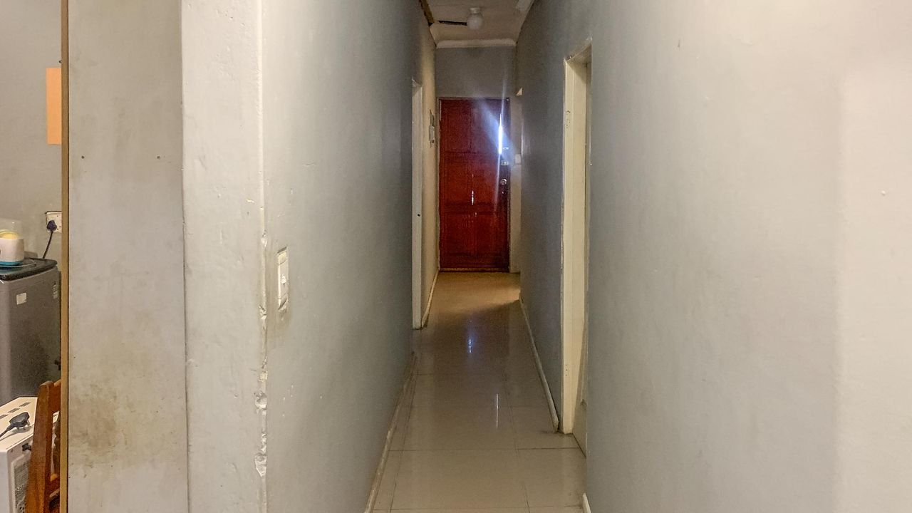 Photo 9 of 13