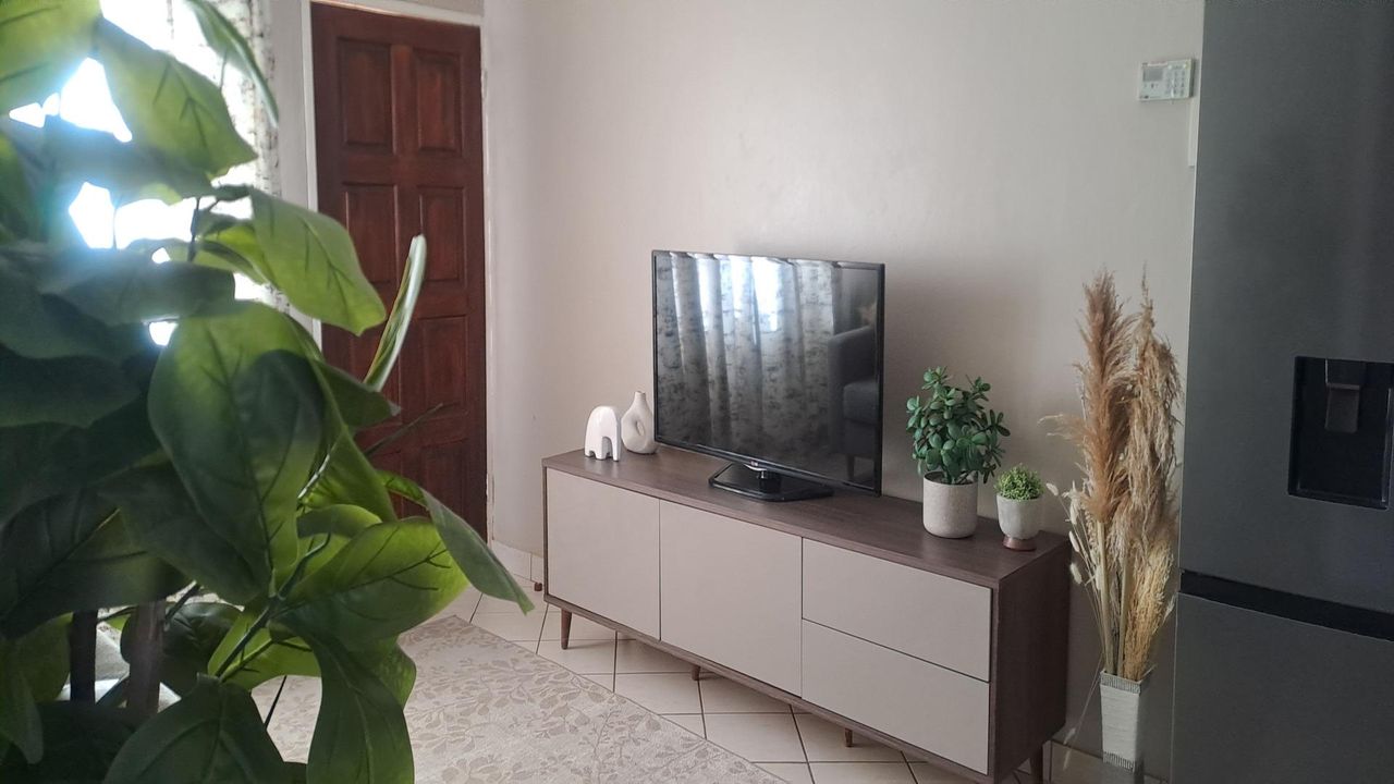 Photo 9 of 19
