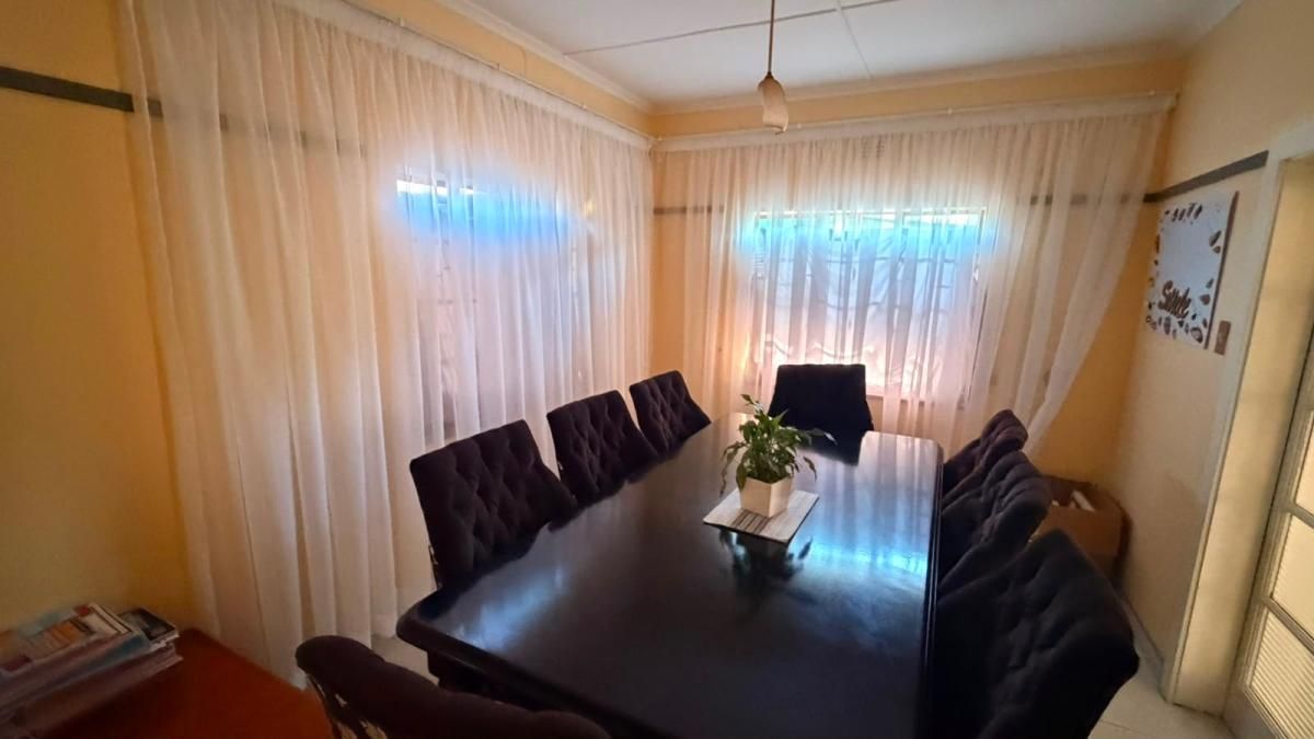 Photo 9 of 28