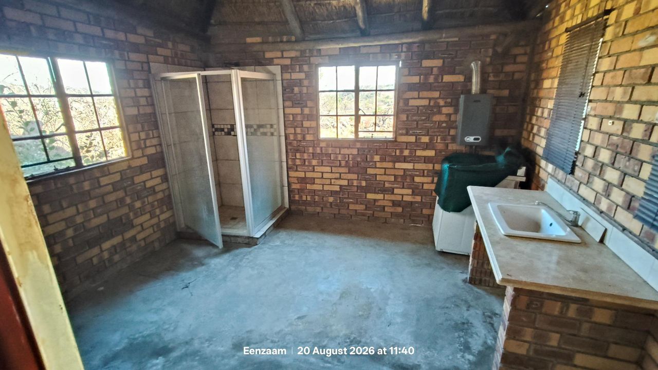 Photo 17 of 45