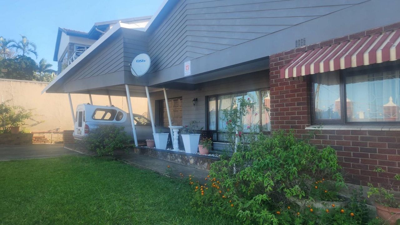 Photo 2 of 20