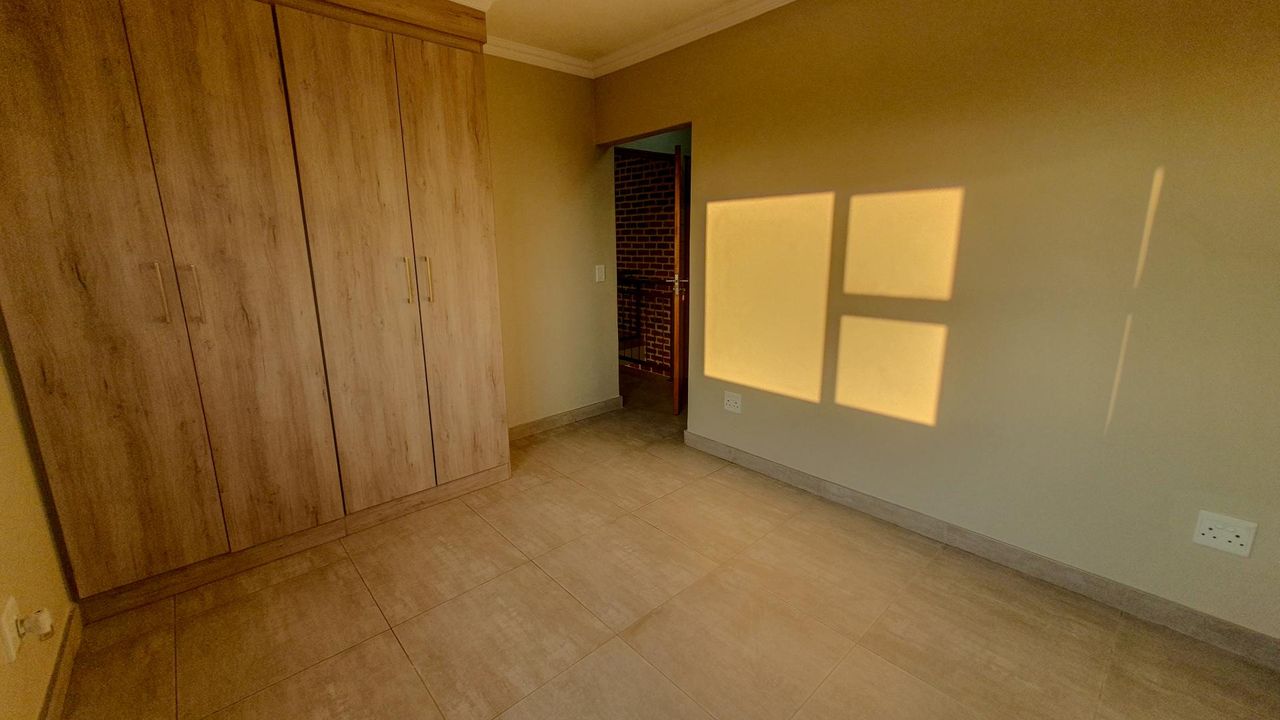 Photo 5 of 12