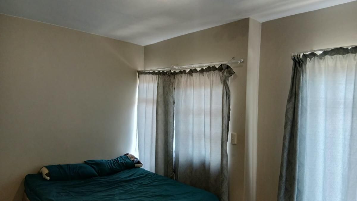 Photo 18 of 40