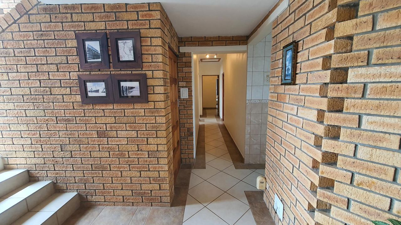 Photo 17 of 46