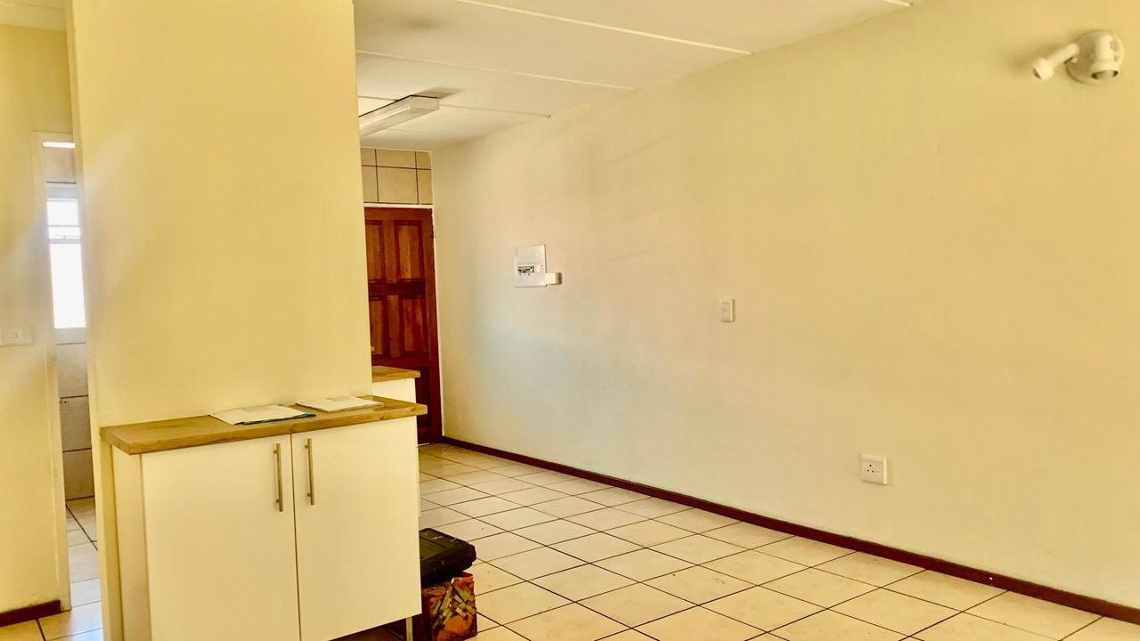 Photo 9 of 14