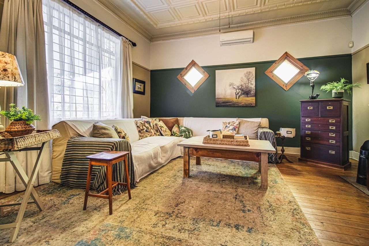 Photo 12 of 27