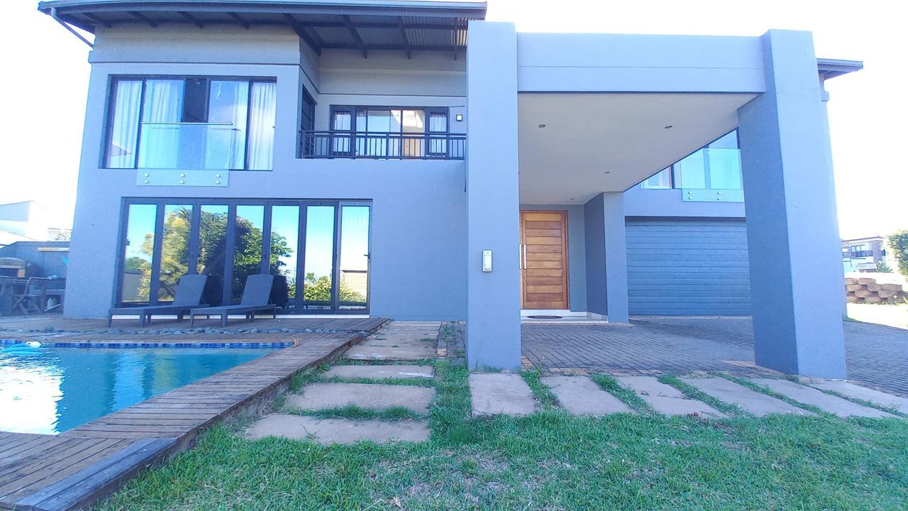 Photo 16 of 53