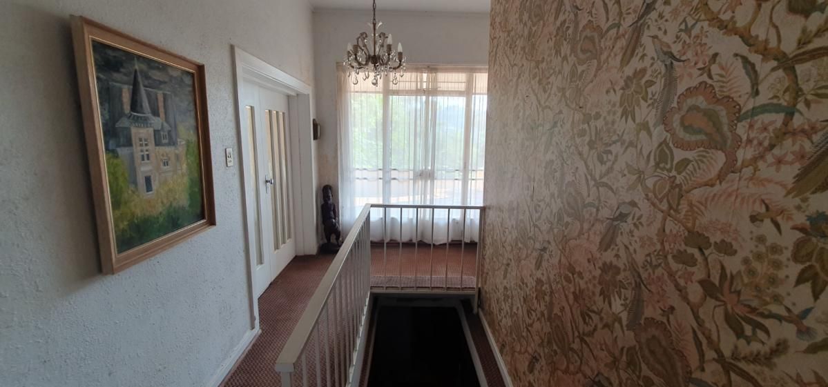 Photo 8 of 20