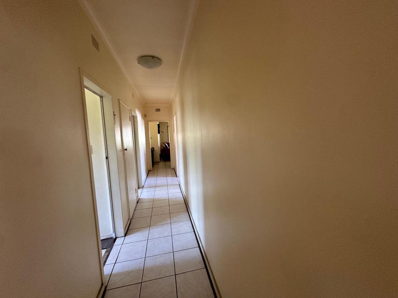 Photo 9 of 32