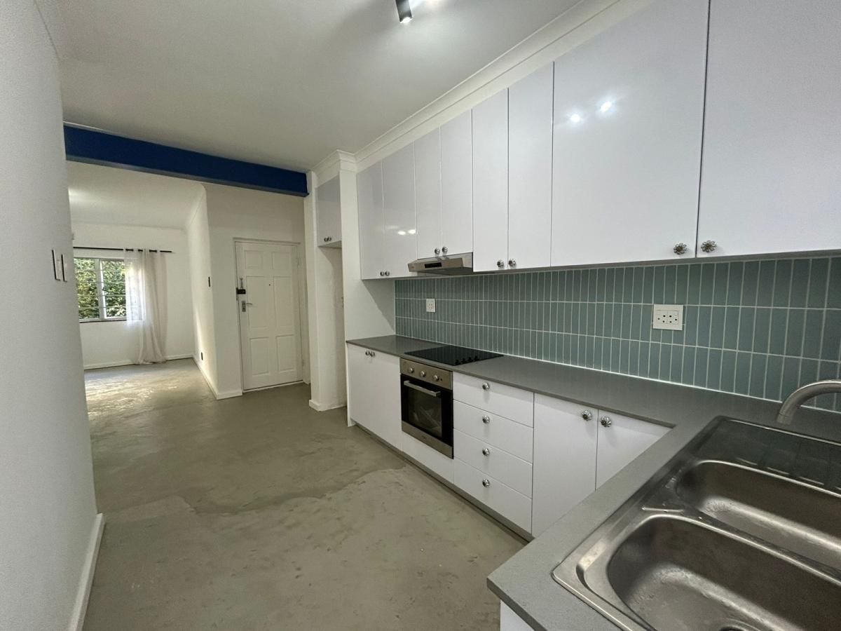 Photo of 1 Bedroom apartment to rent in Claremont Upper, Cape Town