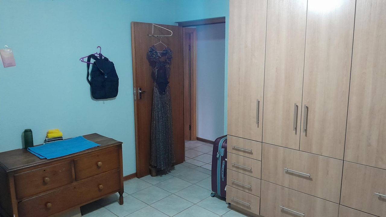 Photo 16 of 50