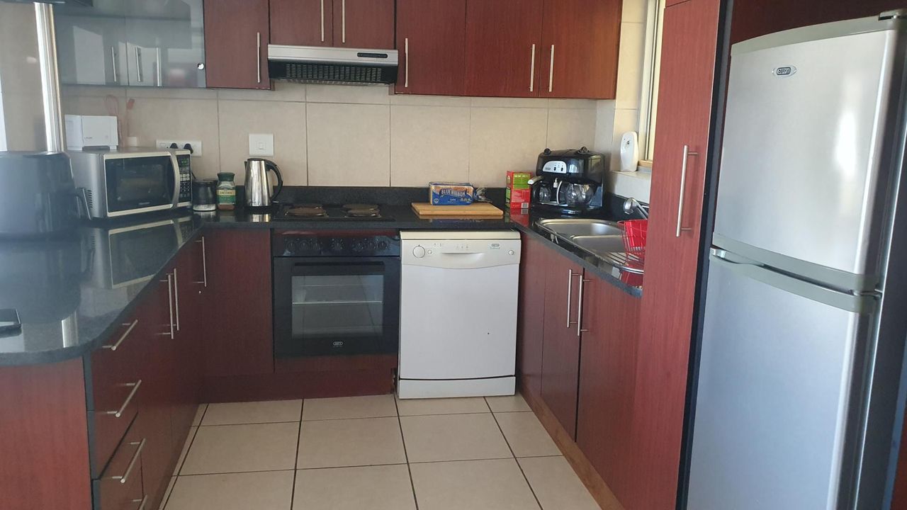 Photo 18 of 31