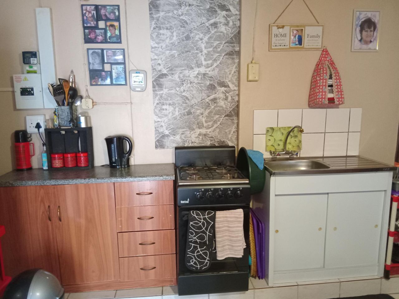 Photo 4 of 8