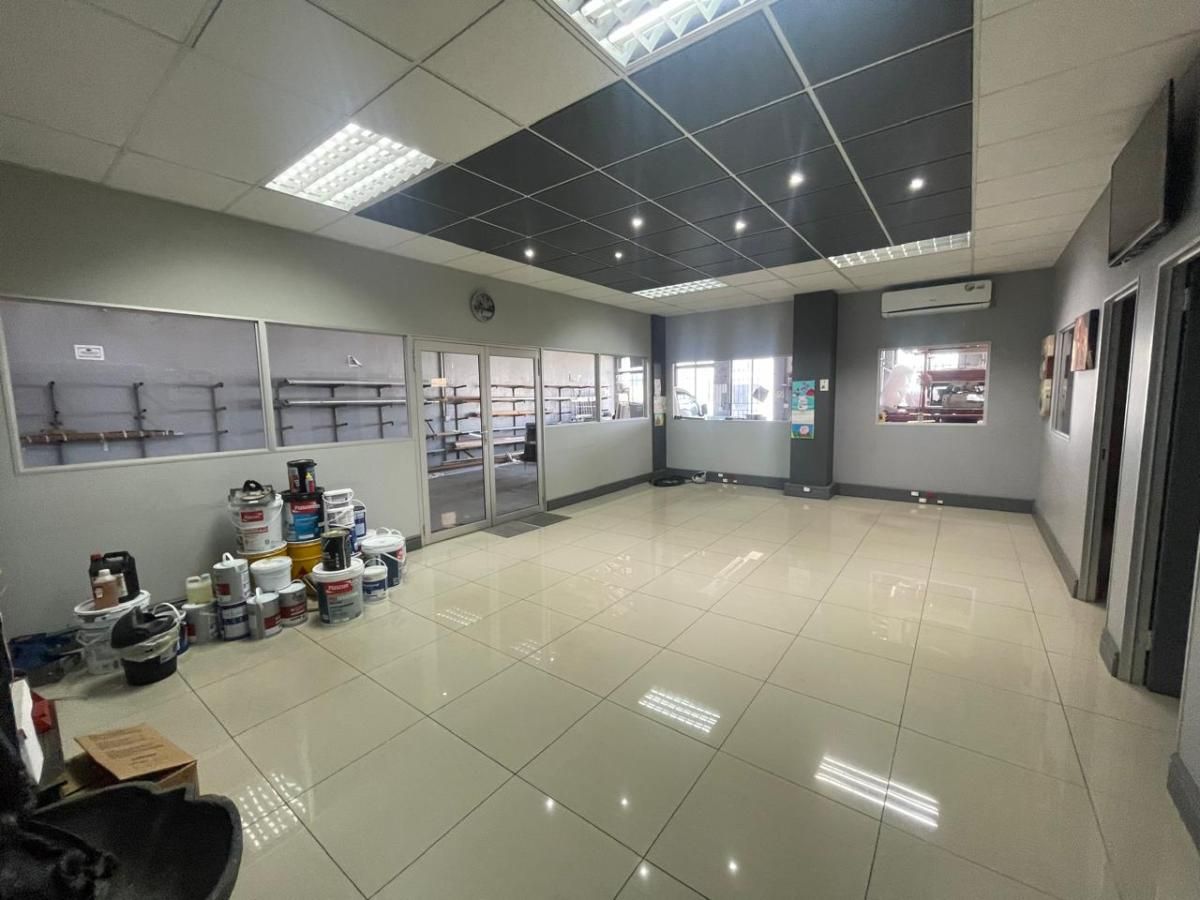 Photo of Warehouse to let in Umbilo, Durban