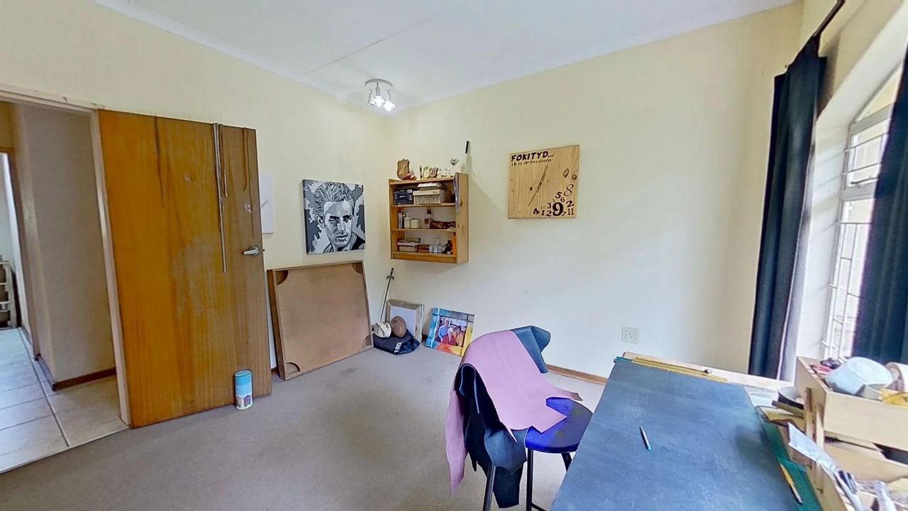 Photo 15 of 37