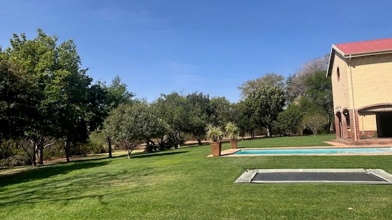 Photo 39 of 45