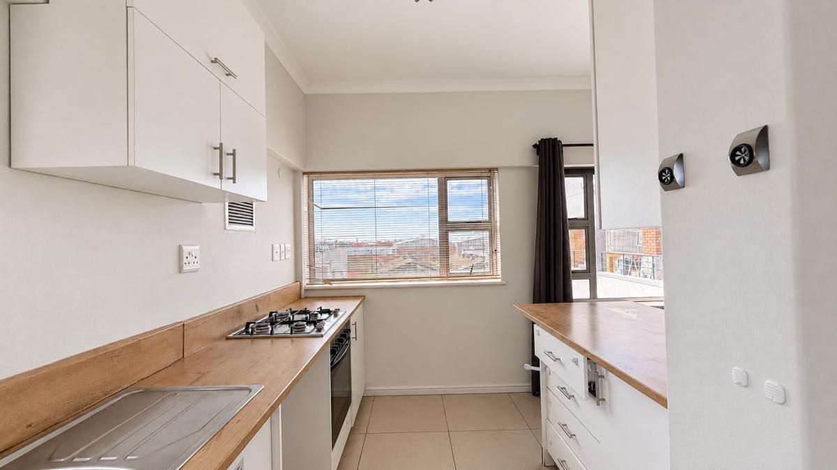 Photo 6 of 14