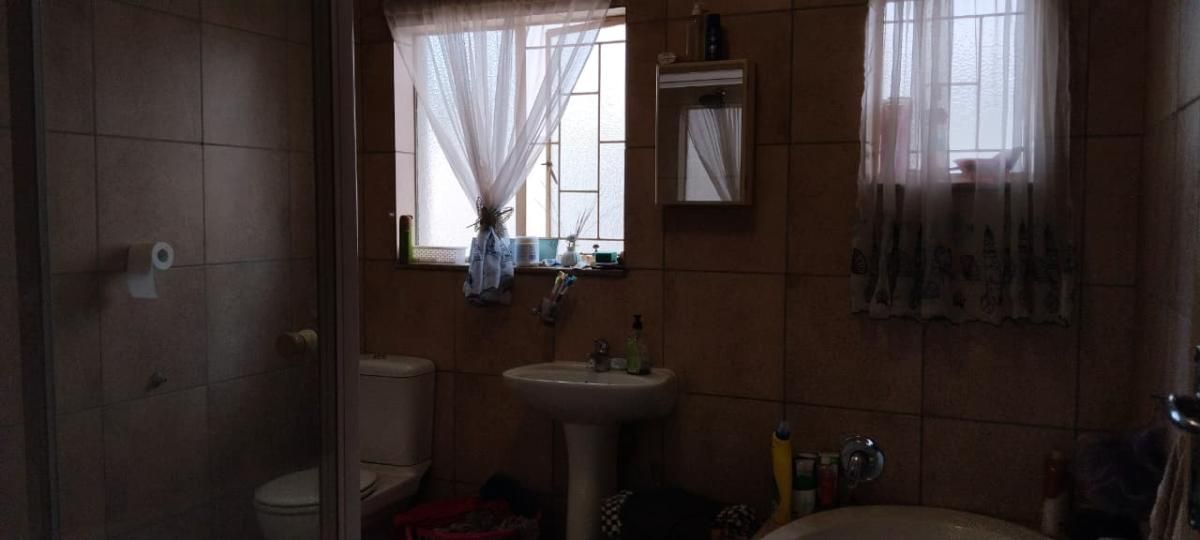 Photo 20 of 21