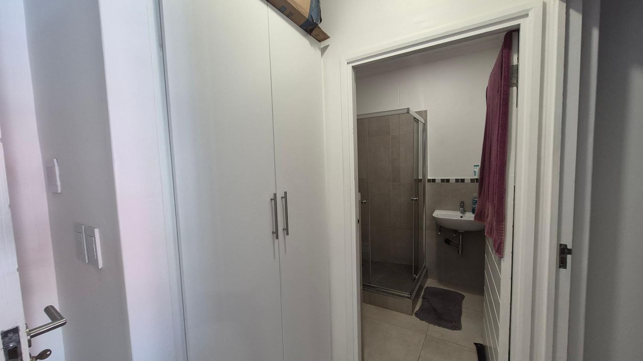 Photo 10 of 15