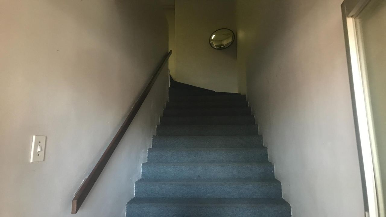 Photo 6 of 16