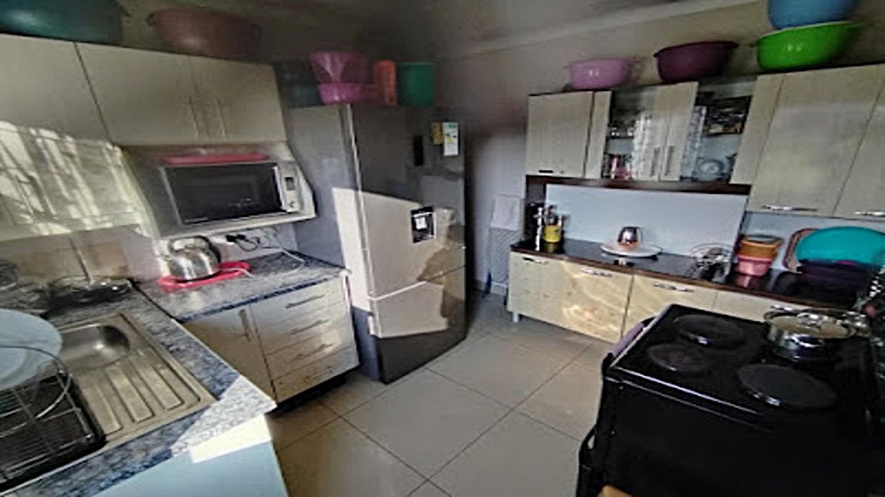 Photo 6 of 13