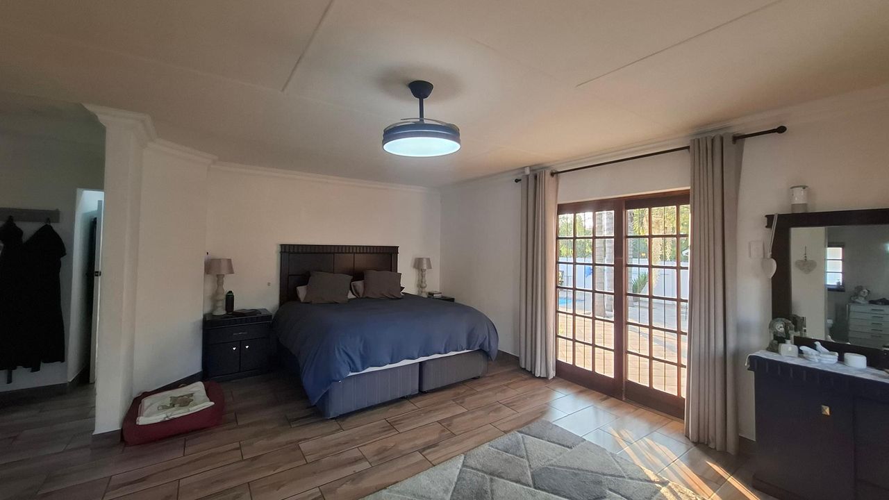 Photo of 4 Bedroom house for sale in Aerorand, Middelburg