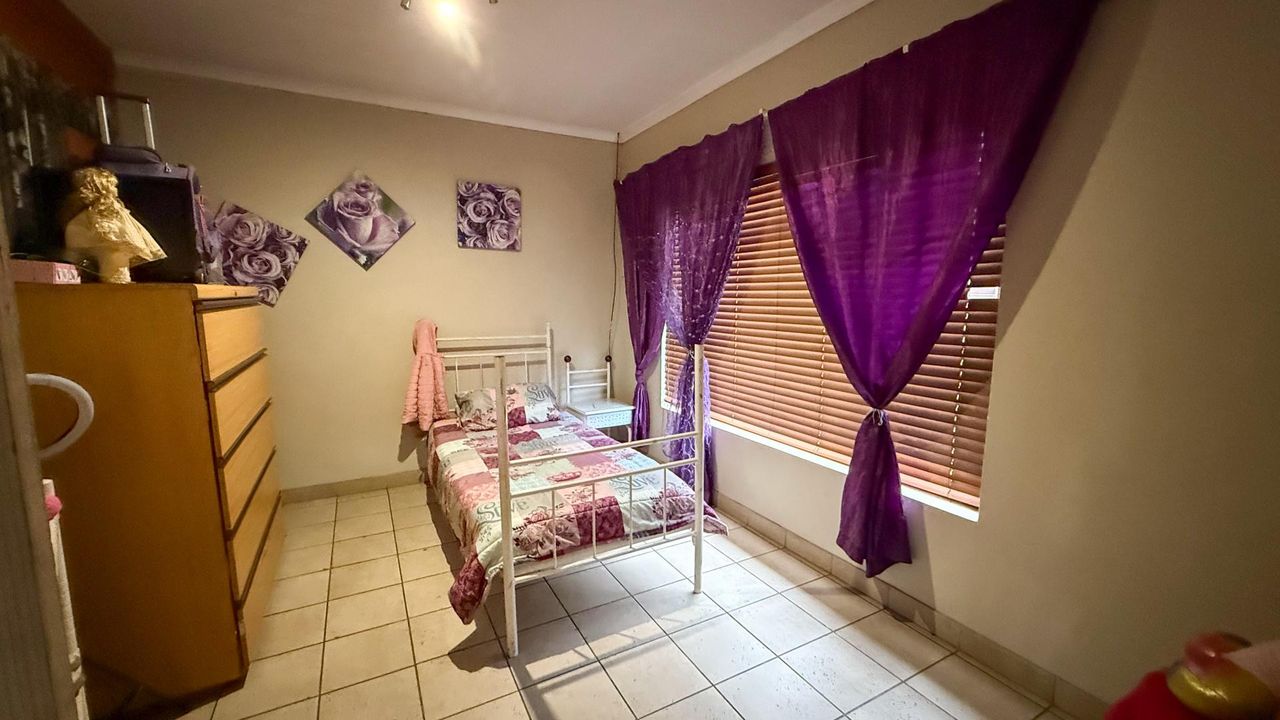 Photo of 3 Bedroom house for sale in Aerorand, Middelburg