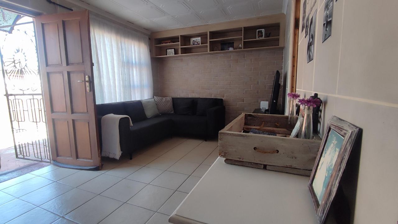 Photo 2 of 15