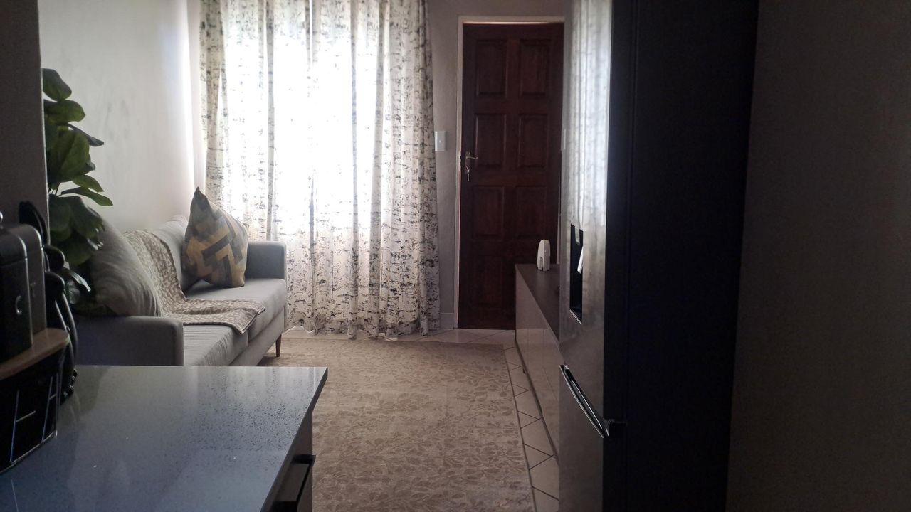 Photo 8 of 19