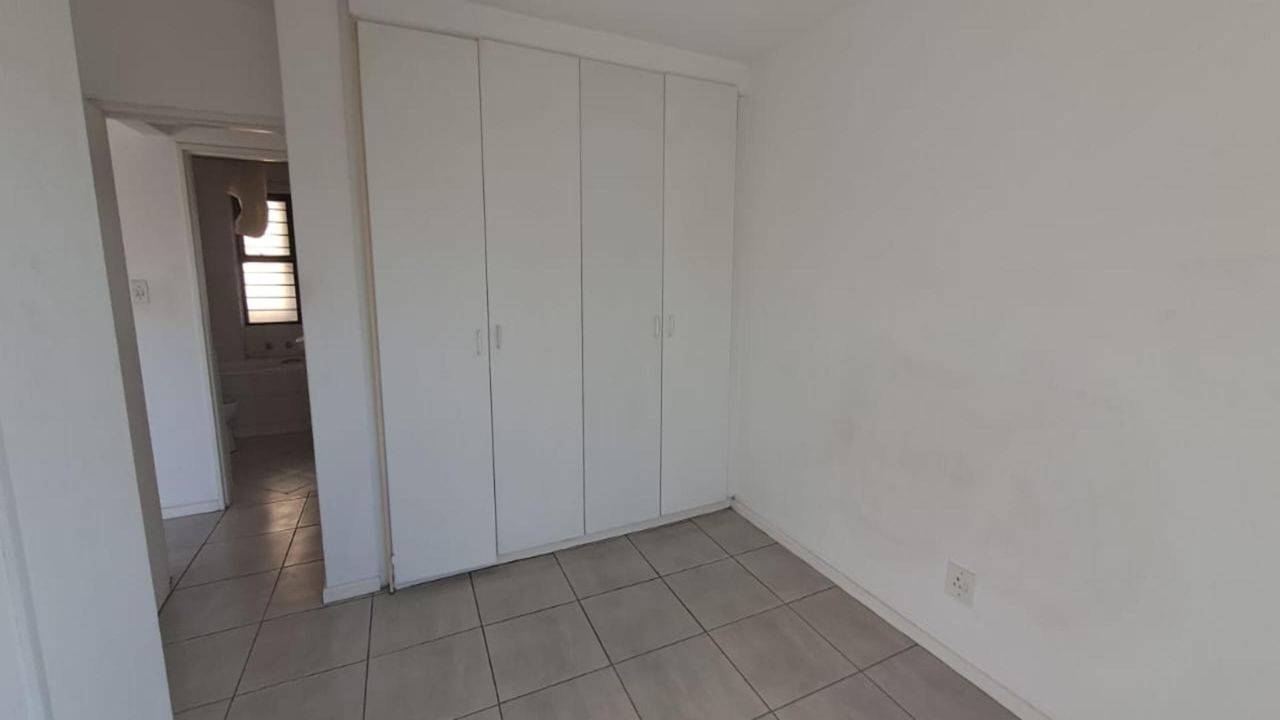 Photo 13 of 16