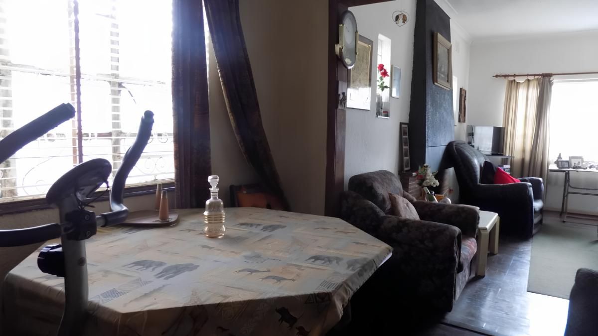 Photo 4 of 21