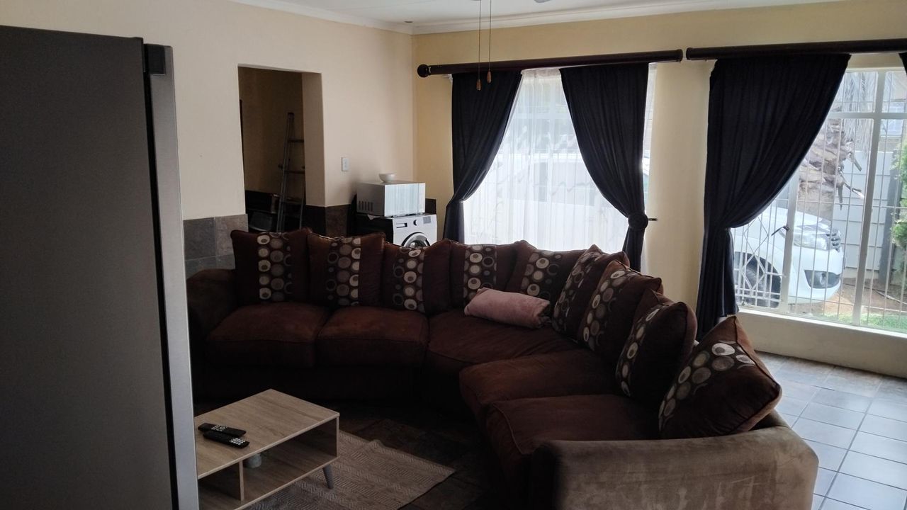 Photo 8 of 17