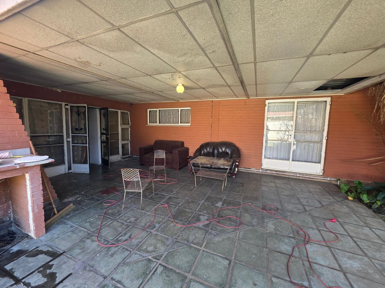 Photo 18 of 27