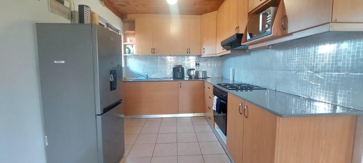 Photo 6 of 21
