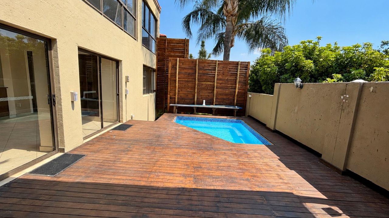 Photo 3 of 53