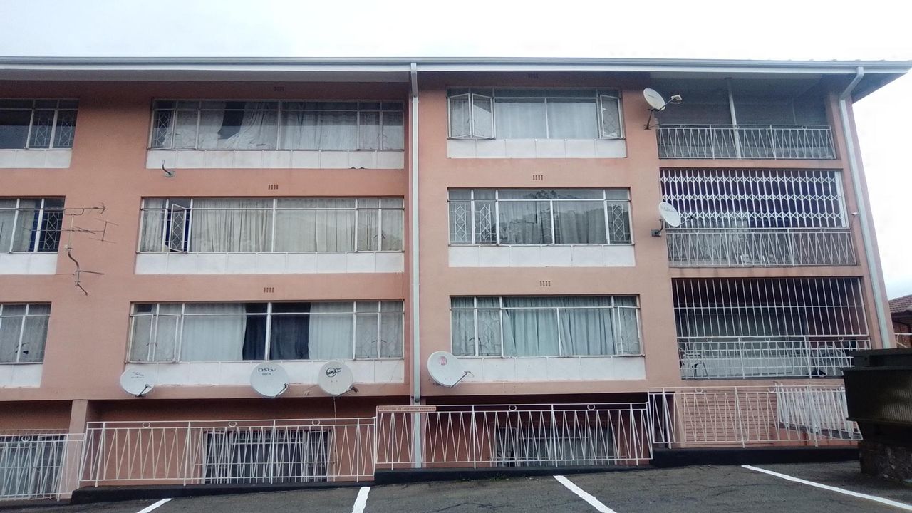 Photo 3 of 26