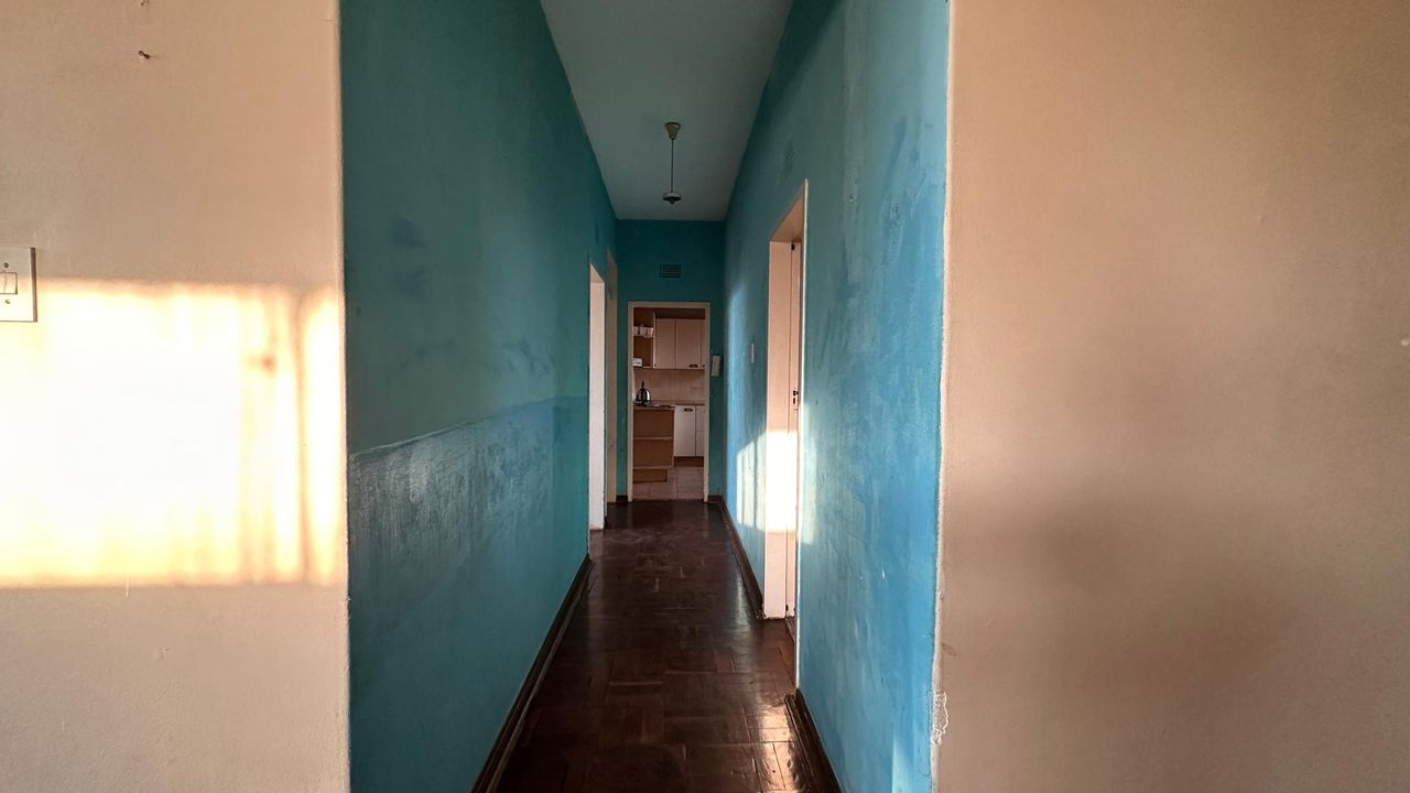 Photo 6 of 24