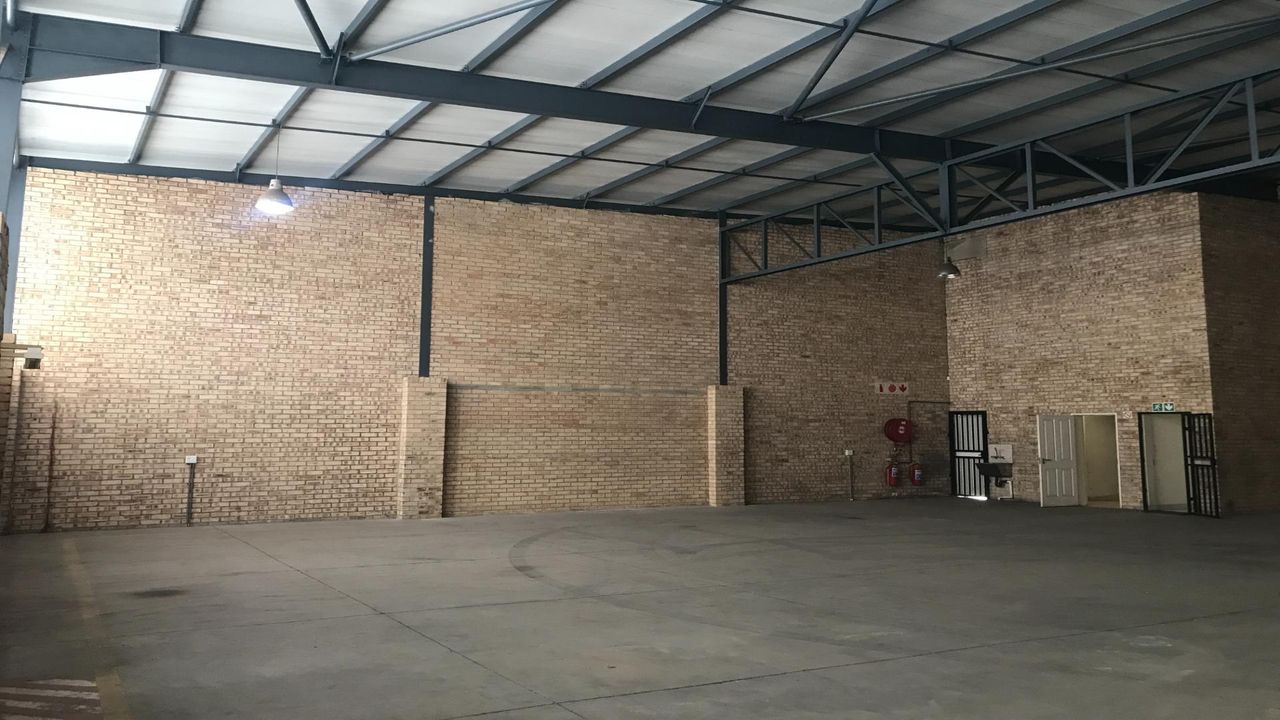 Photo 16 of 19